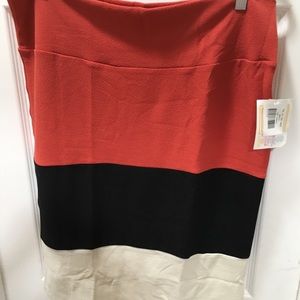 Lularoe Cassie 2XL w/solid blk, rust cream txtrd